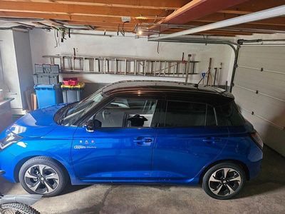 Blau Gebraucht 2024 Suzuki Swift Comfort+ Kleinwagen | 14.900 €