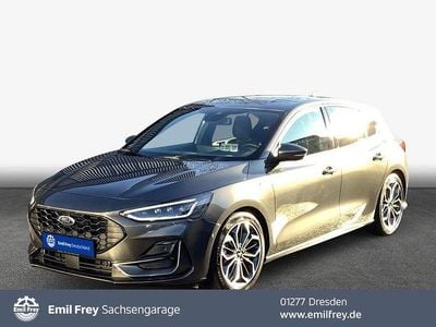 Gebraucht Ford Focus ST-Line X 155 PS (114 kW) 2023 Magnetic grau metallic Limousine