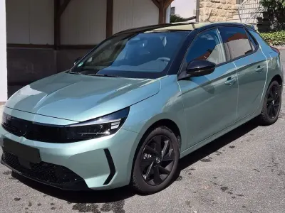 Gebraucht Opel Corsa 101 PS (74 kW) 2025 Grün Kleinwagen