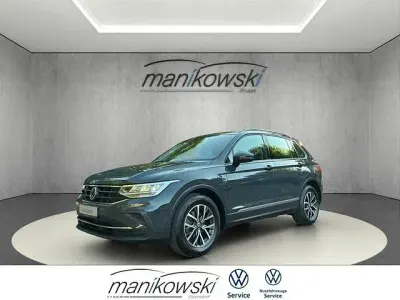 Gebraucht VW Tiguan Life 150 PS (110 kW) 2022 Grau SUV