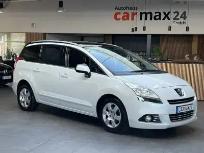 Gebraucht Peugeot 5008 Allure 150 PS (110 kW) 2012 Lack weiss perlglänzend/m Van / Kleinbus