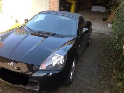 Gebraucht Toyota MR2 140 PS (102 kW) 2002 Schwarz Cabrio