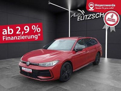 Gebraucht VW Passat R-line 177 PS (130 kW) 2025 Chilirot metallic Kombi