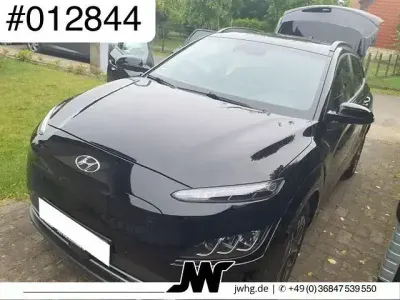 Gebraucht Hyundai Kona Trend 150 kW (204 PS) 2023 Schwarz SUV