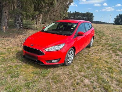 Second-hand Ford Focus 125 CP (91 kW) 2017 Roșu Break