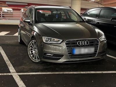 Gebraucht Audi A3 125 PS (91 kW) 2015 Silber Limousine