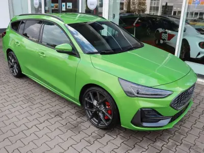 Neu Ford Focus ST 280 PS (205 kW) 2026 Mean green metallic Kombi