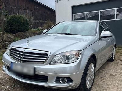 Gebraucht Mercedes C200 Elegance 184 PS (135 kW) 2009 Silber Limousine