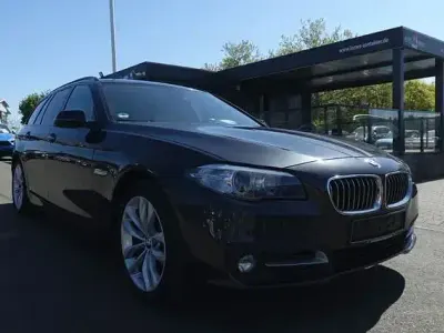 Gebraucht BMW 520 Comfort Edition 190 PS (139 kW) 2015 Andere Kombi