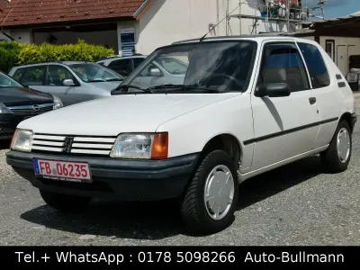 Gebraucht Peugeot 205 60 PS (44 kW) 1988 Weiß Kleinwagen