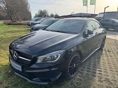 Kosmosschwarz metallic (metallic) Gebraucht 2014 Mercedes CLA200 AMG Coupé | 21.500 € (Teuer)