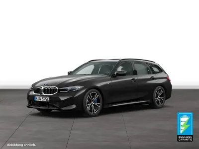 Gebraucht BMW 330e M Sport 292 PS (214 kW) 2025 Schwarz Kombi