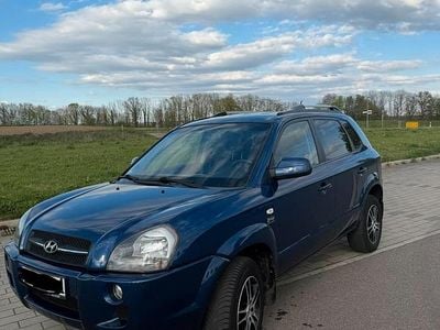 Second-hand Hyundai Tucson 140 CP (102 kW) 2007 Albastru SUV
