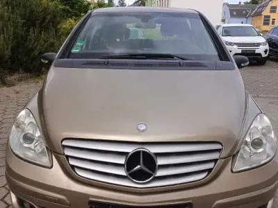 Gebraucht Mercedes B170 116 PS (85 kW) 2005 Gold Van / Kleinbus