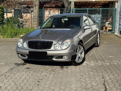 Mercedes E320