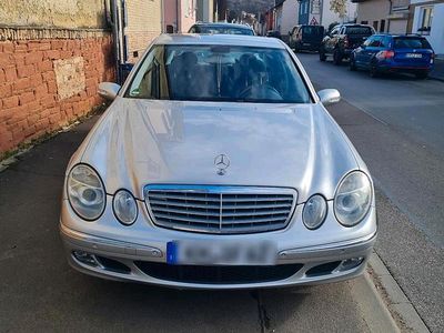 Gebraucht Mercedes E240 170 PS (125 kW) 2001 Silber Limousine