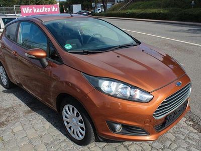 Gebraucht Ford Fiesta Trend 75 PS (55 kW) 2014 Braun Kleinwagen