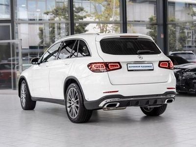 Gebraucht Mercedes GLC400d AMG line 330 PS (242 kW) 2022 Polarweiss  unilack SUV