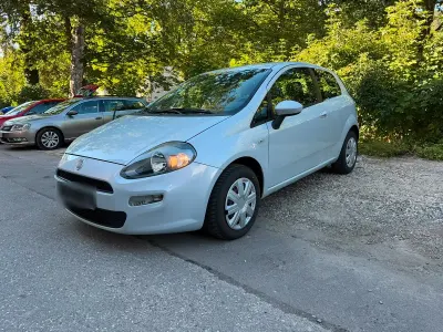 Gebraucht Fiat Punto Evo 73 PS (53 kW) 2012 Weiß Kleinwagen