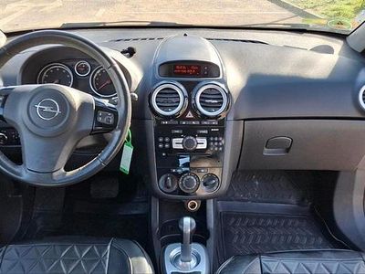 Gebraucht Opel Corsa 86 PS (63 kW) 2010 Schwarz Kleinwagen