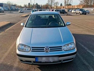 Silber Gebraucht 2002 VW Golf IV | 850 € (Superpreis)