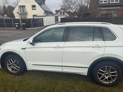 Gebraucht VW Tiguan R-line 150 PS (110 kW) 2018 Weiß SUV
