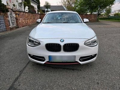 Usata BMW 116 Sport Line 136 CV (100 kW) 2012 Bianco Utilitaria