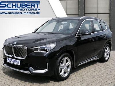 Schwarz Neu 2025 BMW iX1 SUV | 48.900 € (Teuer)