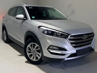 Gebraucht Hyundai Tucson Style 177 PS (130 kW) 2015 Silber SUV