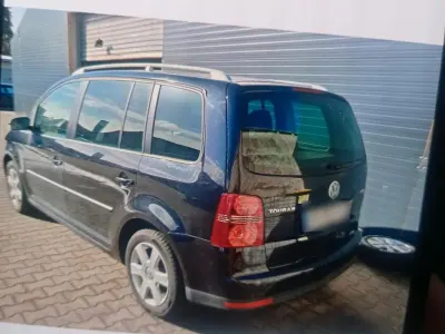 Gebraucht VW Touran 140 PS (102 kW) 2007 Schwarz Van / Kleinbus