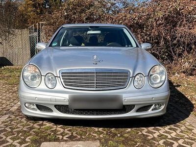 Usata Mercedes E200 163 CV (119 kW) 2005 Argento Berlina