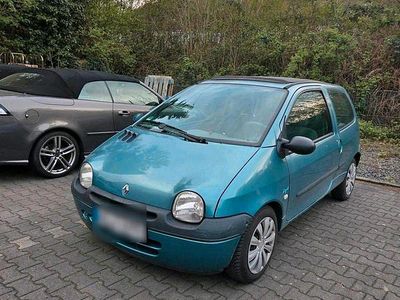 Second-hand Renault Twingo 75 CP (55 kW) 2005 Albastru Hatchback