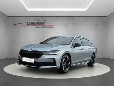 Neu Skoda Superb SportLine 265 PS (194 kW) 2025 Silber Limousine