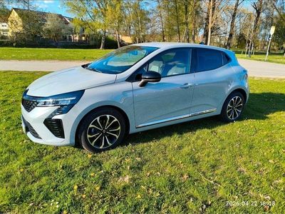 Second-hand Renault Clio V Techno 91 CP (66 kW) 2024 Gri Berlinǎ