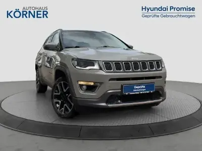 Gebraucht Jeep Compass Limited 170 PS (125 kW) 2020 Grau SUV