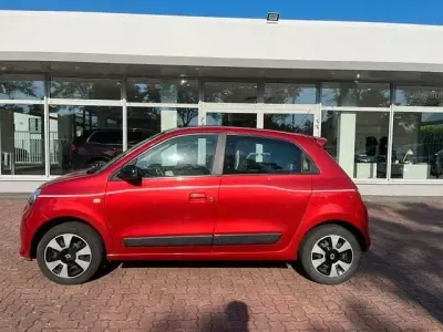 Gebraucht Renault Twingo LIMITED 69 PS (50 kW) 2017 Feuerrot (metallic) Kleinwagen