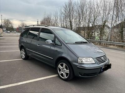 Grau Gebraucht 2009 VW Sharan Van / Kleinbus | 2.500 € (Guter Preis)