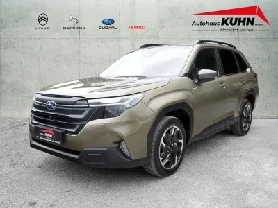 Neu Subaru Forester Exclusive+ 136 PS (100 kW) 2026 Grün SUV