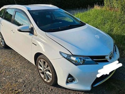 Toyota Auris Hybrid