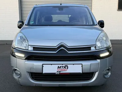 Gebraucht Citroën Berlingo Attraction 98 PS (72 kW) 2013 Silber Van / Kleinbus
