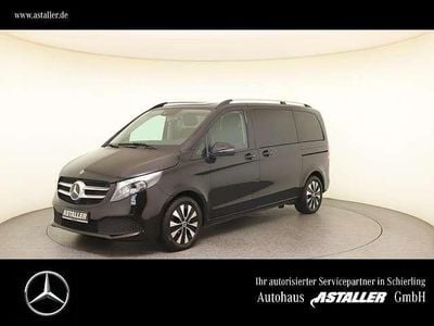 Mercedes V220