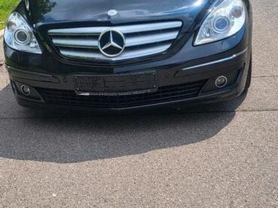 Mercedes B180