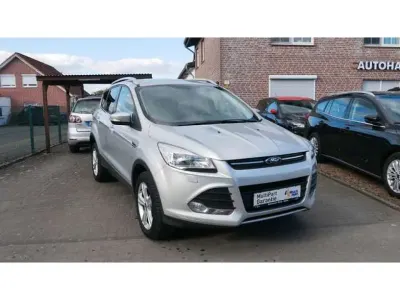 Gebraucht Ford Kuga SYNC Edition 182 PS (133 kW) 2015 Polarsilber (metallic) SUV