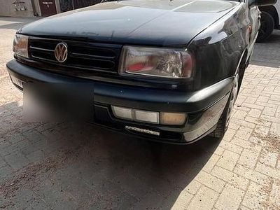 Gebraucht VW Vento 90 PS (66 kW) 1994 Schwarz Limousine