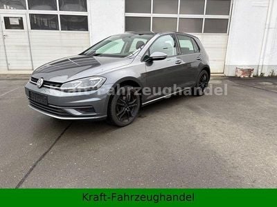 Gebraucht VW Golf VII Trendline 116 PS (85 kW) 2018 Grau Limousine