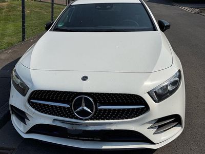 Second-hand Mercedes A180 AMG line 136 CP (100 kW) 2020 Alb Hatchback