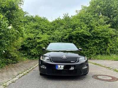 Schwarz Gebraucht 2015 Skoda Octavia RS Limousine | 10.400 € (Fairer Preis)