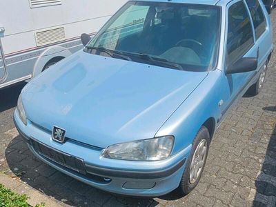 Peugeot 106