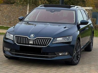 Gebraucht Skoda Superb 190 PS (139 kW) 2018 Blau Kombi