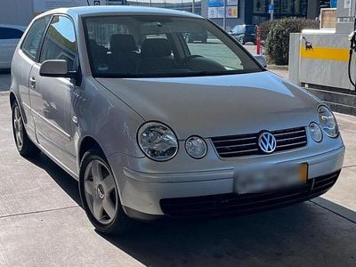 Silber Gebraucht 2004 VW Polo Limousine | 3.500 € (Etwas zu teuer)
